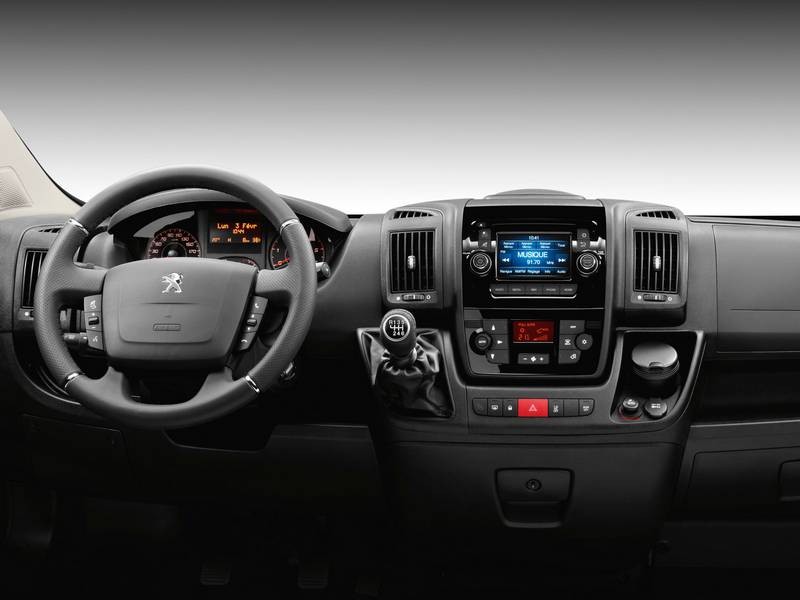Фото автомобиля Peugeot Boxer Fourgon (2014)